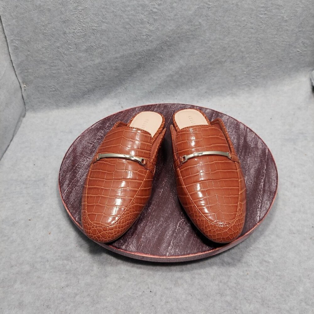Kelly & Katie Oana Womens Crocodile Embossed Brown Slip-On Mules With Metal Acce